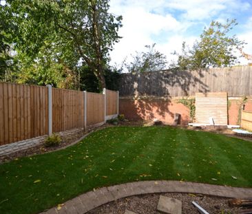 3 bed Semi-Detached House for Rent - Photo 3