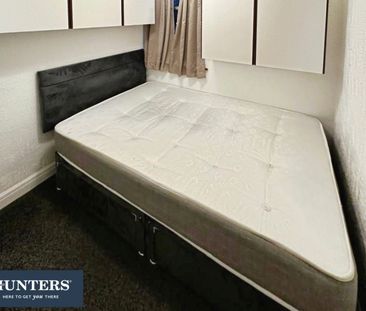 3 bedroom House To Let - Photo 5