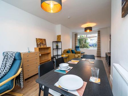 3 bedroom semi-detached house to rent - Photo 2