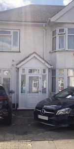 Kingsbury, Brent, NW9 - Photo 3