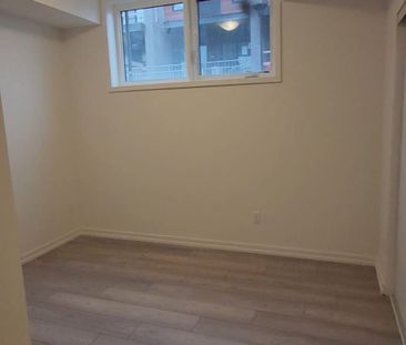 For Lease - 20 Lytham Green Circ Circle Unit# 1, Newmarket, Ontario - Photo 4