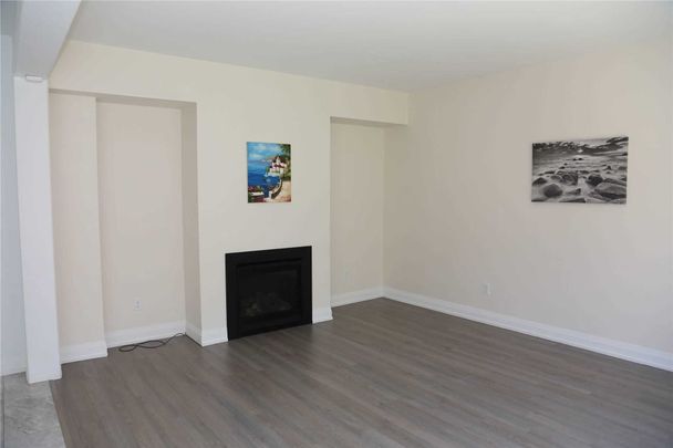 For Lease - 5 Red Rose Lane, East Gwillimbury, Ontario - Photo 1