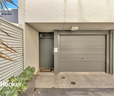 1/172 Wakefield Street, ADELAIDE - Photo 2