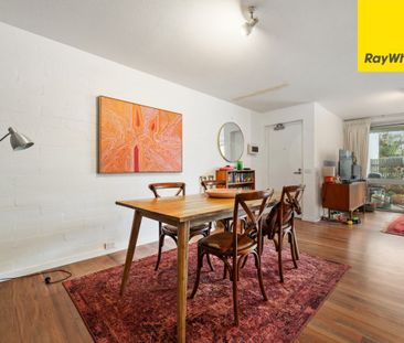 Enviable Lifestyle and Location! - Photo 3