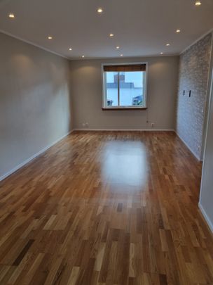 Annalundsvägen, Södertälje - Photo 1