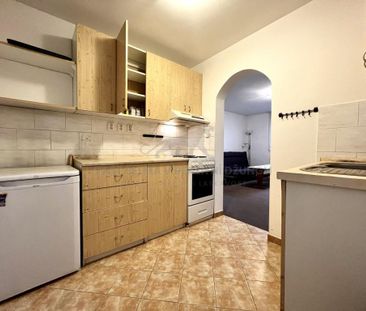 Pronájem bytu 3+1 42 m2 - Fotografie 6