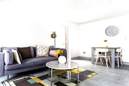 4 bedroom apartment to rent - Photo 2