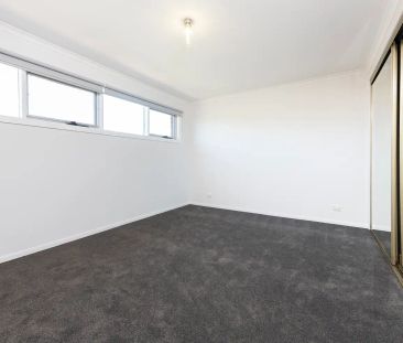 “Comfortable, Convenient” - Photo 4