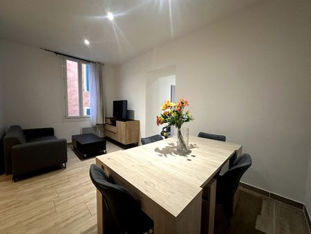 Location Appartement 2 pièces 48m² - Photo 4