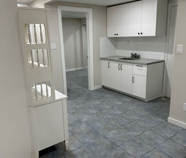 For Lease - 425 Jane Street Unit# 10, Toronto, Ontario - Photo 5