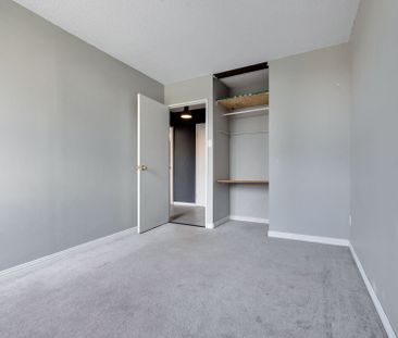 For Lease - 2000 Jasmine Crescent Unit# 412, Beacon Hill North - So... - Photo 2