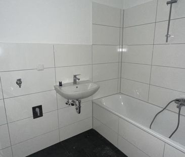 Mit der Höhe kein Problem, dann 3 Zimmer mit Weitsicht frei - Photo 4