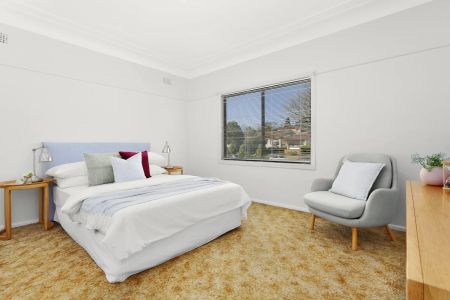 Spacious Family Home in Superb Location - Photo 4