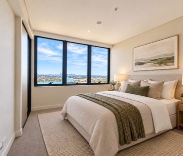 Luxurious Three Bedroom Apartment with Breathtaking Views - Photo 4