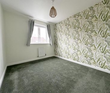 End of Terrace - Photo 3