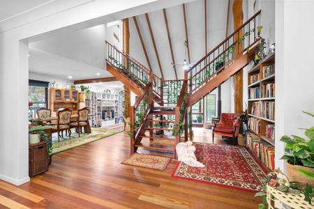 A Private Oasis in Crystal Creek - Where Lifestyle Meets Luxury - Photo 2