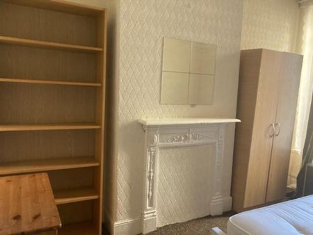 5 bedroom apartment to rent - Photo 5