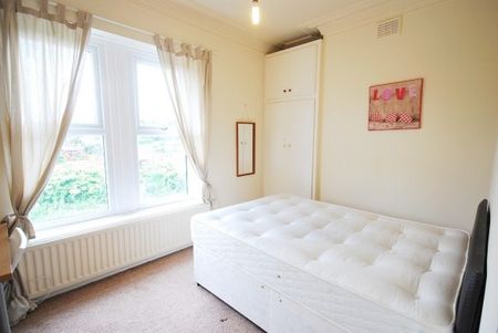 3 Bed - Ancrum Street, Spital Tongues - Photo 2