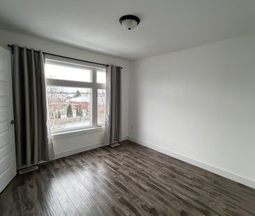 For Lease - 540 Essa Road, Barrie, Ontario - Photo 6