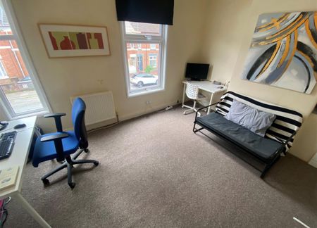 3 bedroom house - terraced to rent - Photo 4