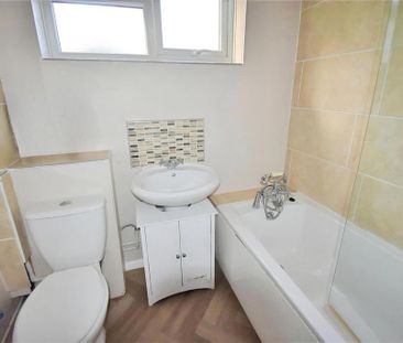 2 bedroom detached bungalow to rent - Photo 5