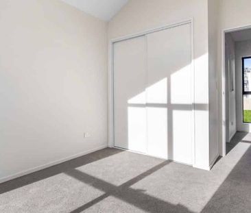 WELCOME HOME in TE ATATU PENINSULA - Photo 2