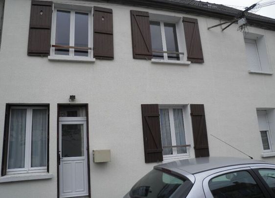 Maison à louer 5 pièces • Montceaux-lès-Meaux - Photo 1