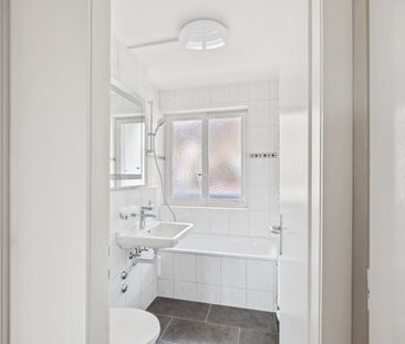 Move in now – recently renovated apartment quiet, green and central - Photo 4