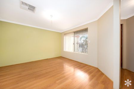 10 Bodallin Crescent - Photo 2