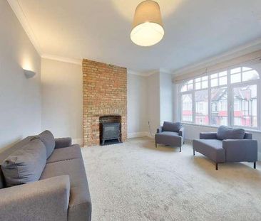 Chatsworth Avenue, Wimbledon Chase, SW20 - Photo 3