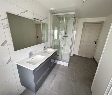 Location Maison 7 pièces 213m² - Photo 6