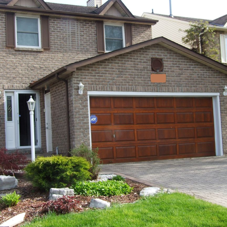 For Lease - 1524 Woodruff Crescent, Pickering, Ontario - Photo 1