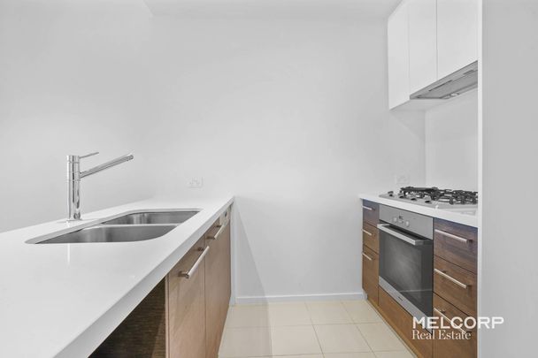 ABODE 318 - UNFURNISHED 2-BEDROOM 2-BATHROOM APARTMENT - Photo 1