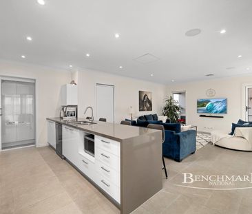 PERFECT LOCATION - Photo 3