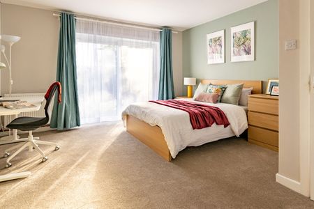 4 Bed End Terrace, Cannon Hill Road, CV4 - Photo 3