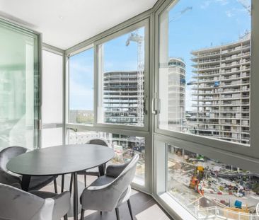 Prospect Way London SW11 - Photo 2