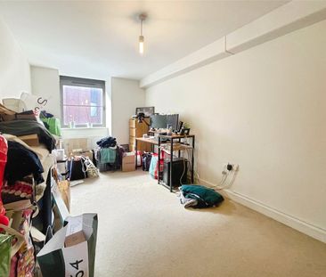 Darville House, Oxford Road East, Windsor, Berkshire, SL4 1EF - Photo 3