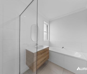 Spacious Family Home! - Photo 6