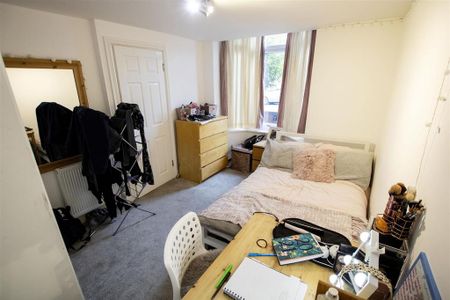 8 bedroom house to rent - Photo 4