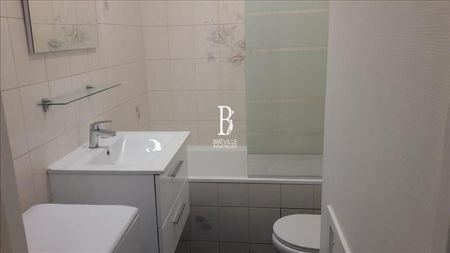 PARIS 163 rue de Charonne, dans bel immeuble un studio entièrement refait à neuf avec pièce de vie, ... Paris (75011) - Photo 2