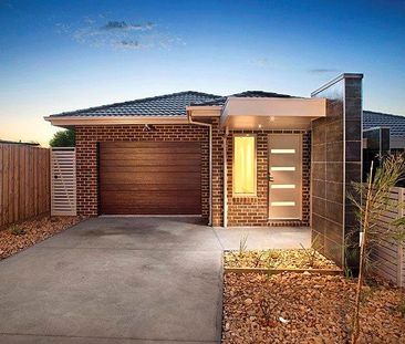 Well Presented Home Situated In The Heart Of Airport West. - Photo 5