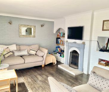 4 bedroom Three Bedroom Property with Studio Annexe to rent - Photo 2