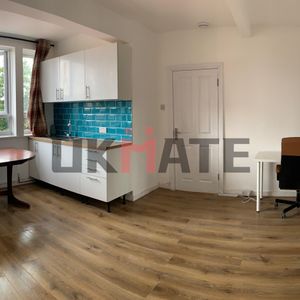 Mottingham Road 2 Studio - Photo 2
