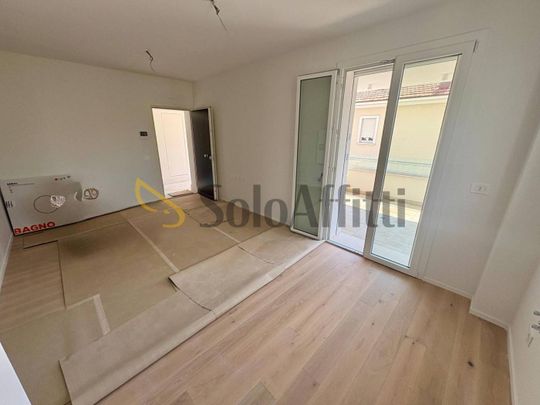 Trilocale via Monte Titano 75, Via Covignano - Villaggio Azzurro, Rimini - Foto 1