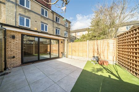 Cookham Crescent, Borough & London Bridge, SE16, London - Photo 3
