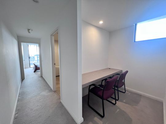 Waterfront Lifestyle | Picturesque Bay, City and Shipwreck Views - Photo 1