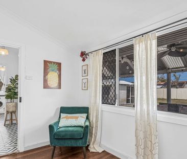 CHARACTER, COMFORT & ROOM TO ENJOY - Photo 3