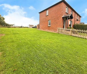 3 bedroom semi-detached house to rent - Photo 4