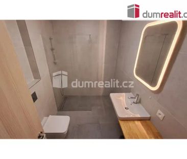 Světlý byt v novostavbě, 1+kk, 31 m - Photo 4