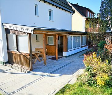 Vollmöblierte Erdgeschosswohnung mit Terrasse und eigenem Garten - Photo 2